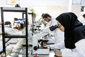کارشناسان علوم آزمایشگاهی همچنان در انتظار