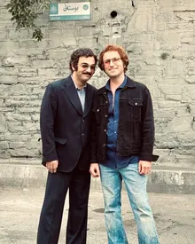 رقص مستانه صابر ابر با سیگار بر لب!/ ببینید