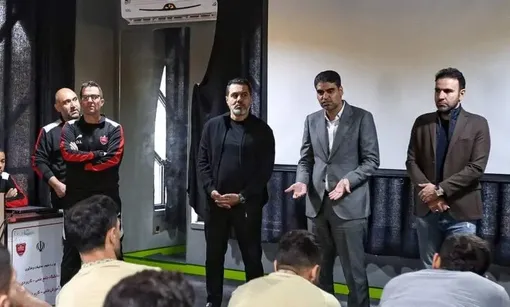نشست اوسمار و حدادی؛ برنامه اردوی نیم‌فصل پرسپولیس بررسی شد