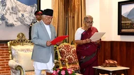 یک زن نخست وزیر نپال شد/ سوشیلا کارکی کیست؟