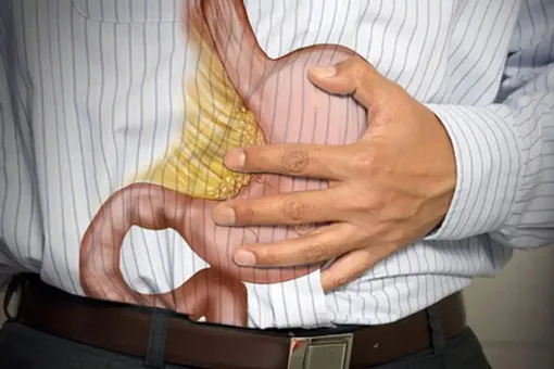 مزیت نوشیدن «آب‌گرم» با معده خالی