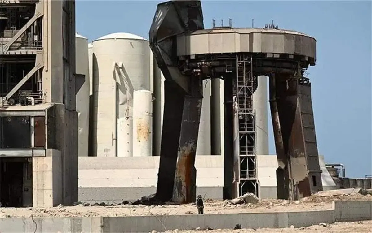 بزرگترین موشک فضایی جهان با سکوی پرتاب چه کرد؟/ از پرواز تکه‌های بتن تا ایجاد گودال عمیق