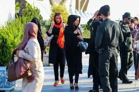 دولت و قوه قضائیه: منتظر قانون حجاب مجلس نمیمانیم | ضابطان برای برخورد نیاز به حکم قضایی ندارند