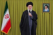 لحظه اعلام خبر شهادت رهبر معظم انقلاب از تلویزیون