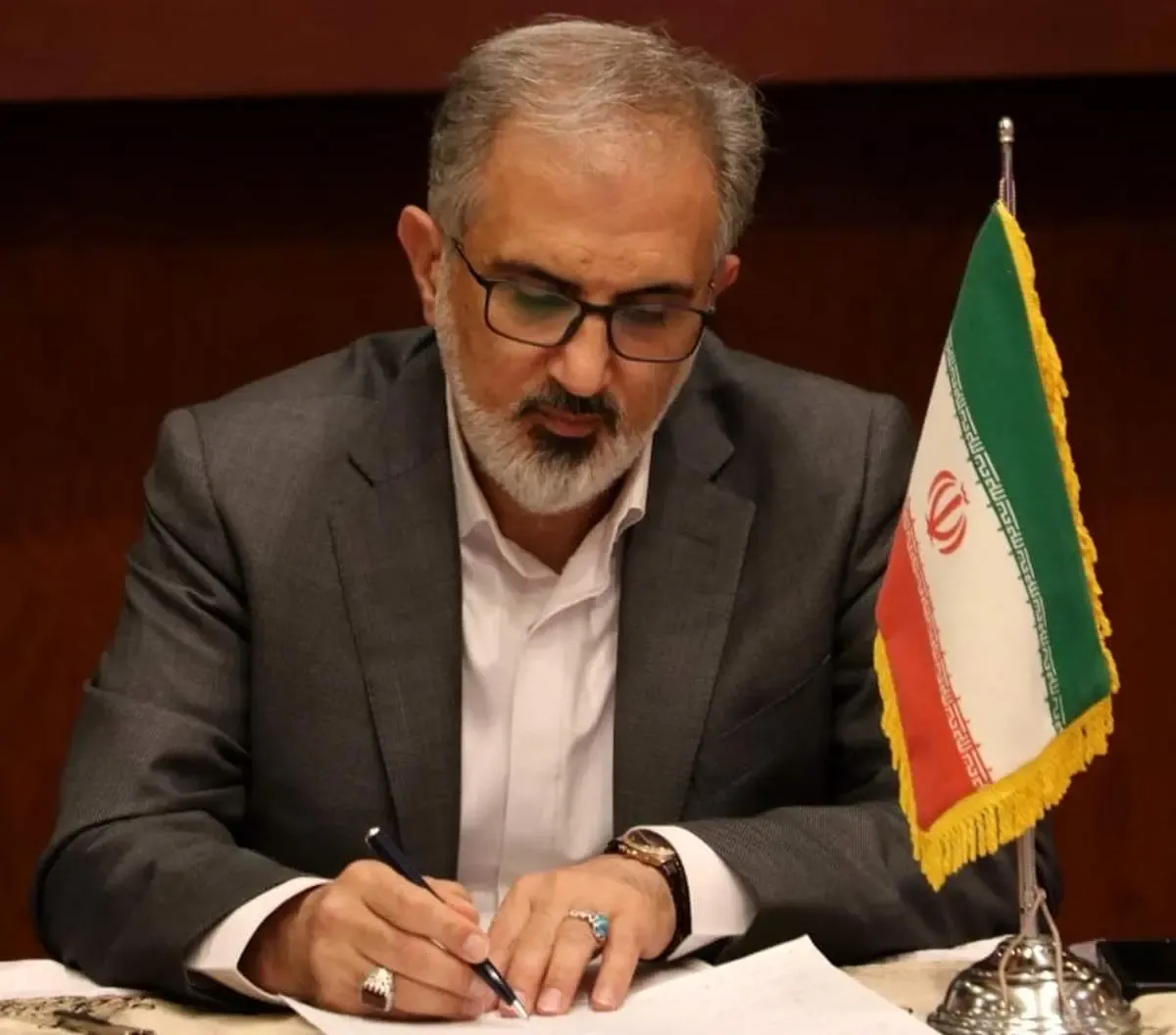 ایجاد شفافیت، تعامل و ارتباط دوسویه سازمان‌ها و نهادها با مردم، بدون مشارکت خبرنگاران حرفه ای میسر نخواهد شد