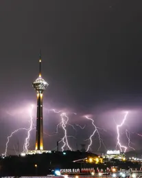 تصویری دیدنی از وقایع دیشب تهران