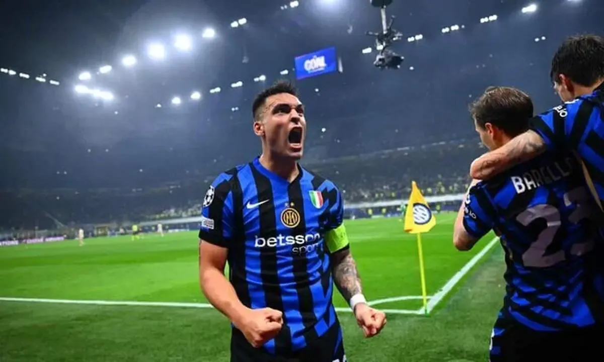 مهدی طارمی و یارانش در مسیر بارسلون