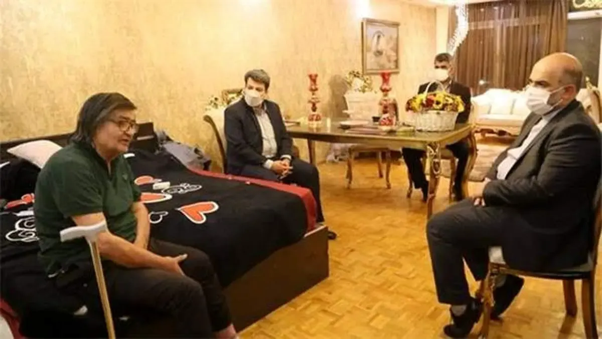 رضا رویگری: شرمنده مردم می شوم