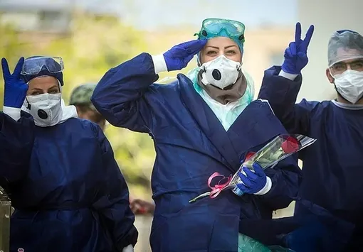 تقدیر از کادر درمانی بیمارستان گلستان/عکس:عرفان کوچاری