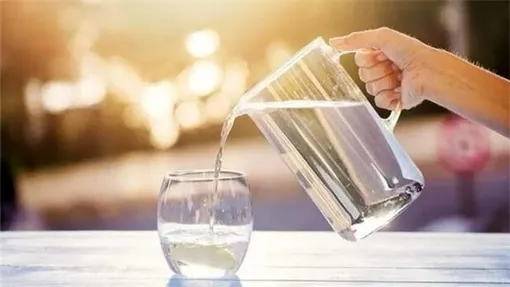 دلایلی که منجر به تشنگی دائمی می‌شوند