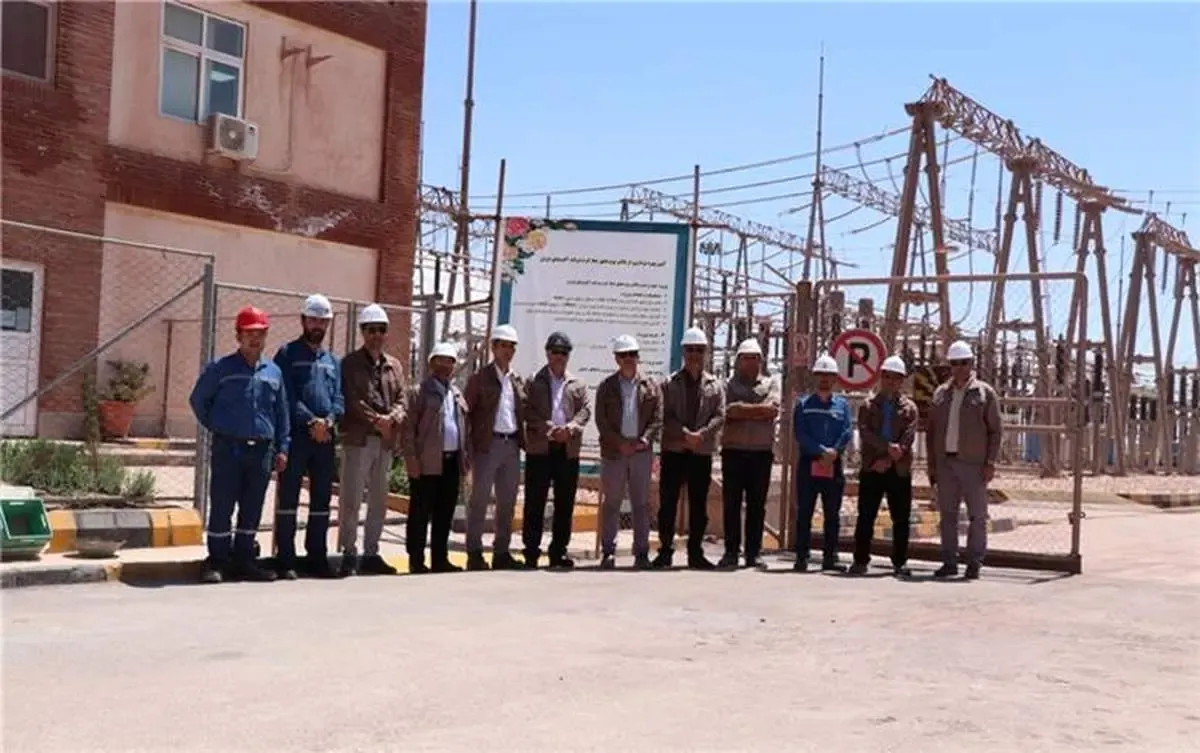 آیین بهره برداری از بالابر بوم عایق خط گرم شرکت آلومینای ایران