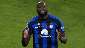 ببینید | حمله تماشاچیان به ستاره تازه وارد یوونتوس