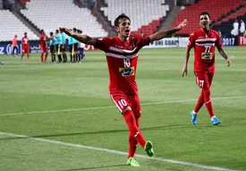 فرشاد احمد زاده به استقلال می رود یا پرسپولیس؟