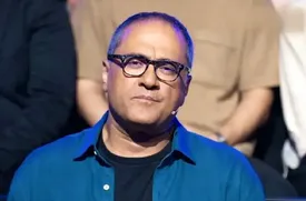 مراسم ختم پدر رامبد جوان با حضور چهره‌های هنری/ ببینید