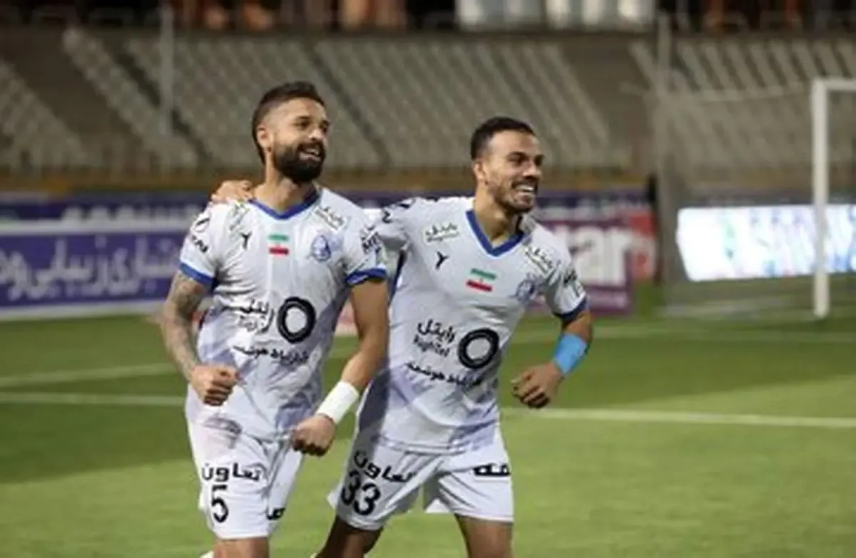 استقلال قهرمان سال 1402 ؛ صدر همچنان آبیست+جدول لیگ