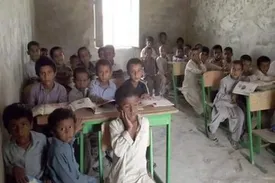 ما بچه های زابل هنوز معلم نداریم!