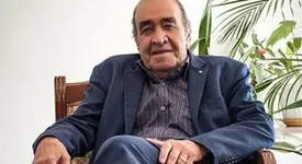 ایرج در سوگ اکبر گلپایگانی خواند