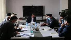 تاکید بر افزایش اختیارات و اجرایی شدن اعطای سهام نمایندگان بیمه رازی