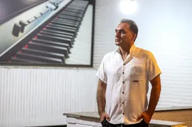 ببینید | کریخوانی سرمربی سابق وزنه برداری برای استقلالیها