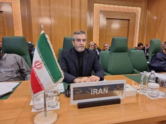 علی باقری: ایران و عمان در حال مذاکره درباره سازوکار مدیریت تنگه هرمز هستند