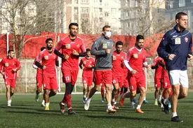 بازی پرسپولیس بدون تماشاگر می‌شود؟ /احتمال تغییر زمان مسابقه سرخ‌ها در شیراز