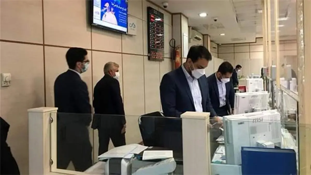 خدمت‌رسانی بی‌وقفه همكاران نظام بانكی در دوره كرونا نشانه تعهد و از خودگذشتگی است