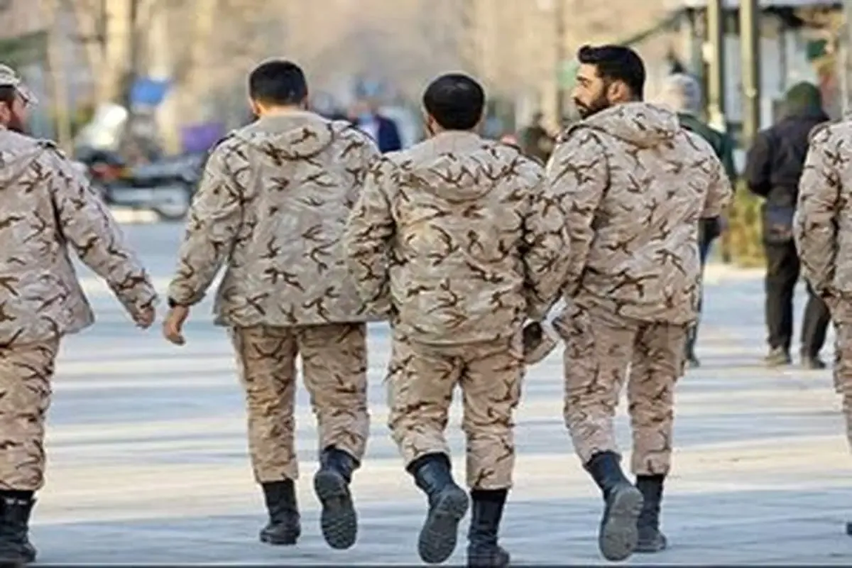 اعمال یک ماه کاهش خدمت این گروه از سربازان/ جزئیات