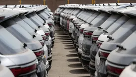 آغاز ثبت نام خودرو‌های وارداتی بهمن ۱۴۰۴ / خرید کدام خودرو سود بیشتری دارد؟