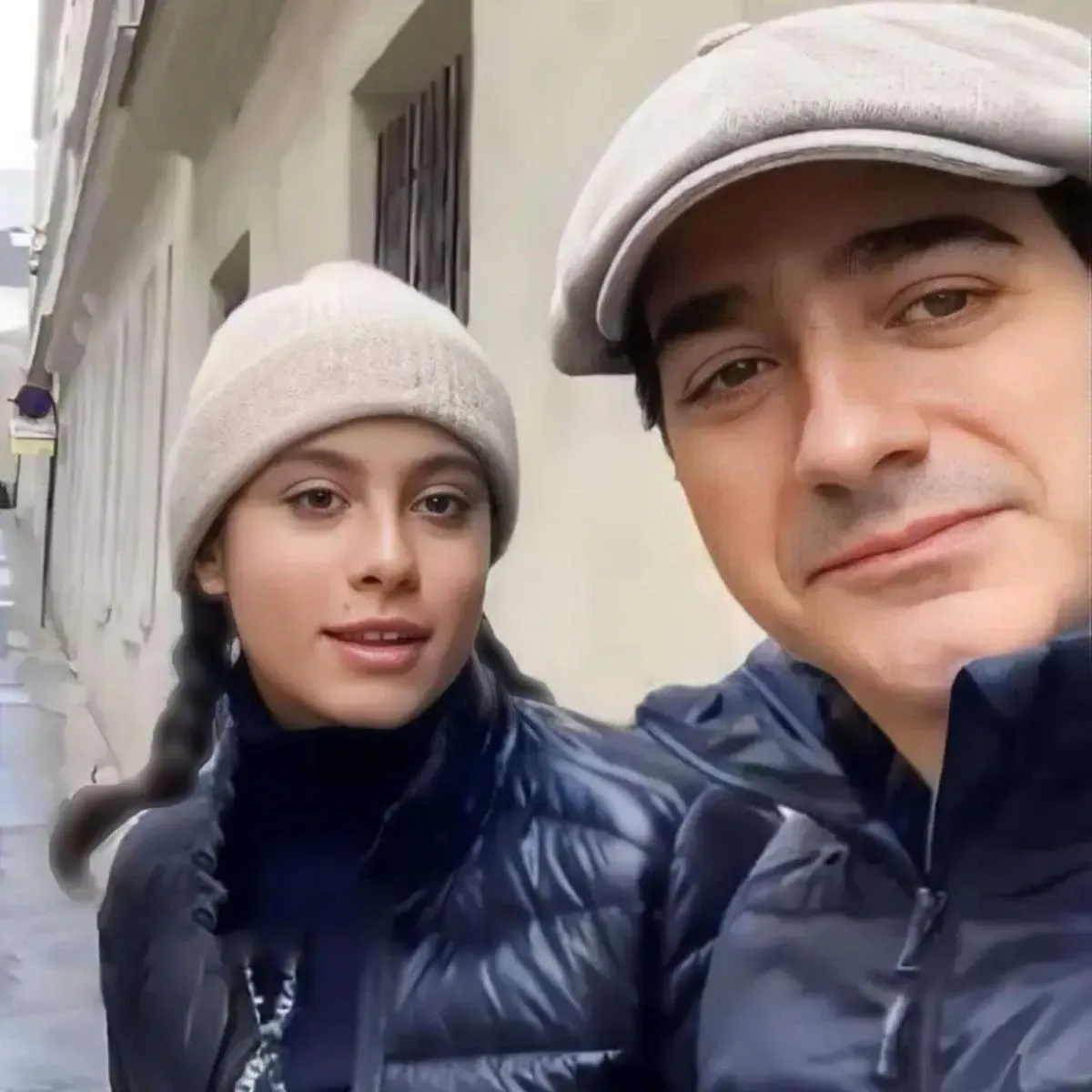 همایون شجریان و دخترش در پاریس