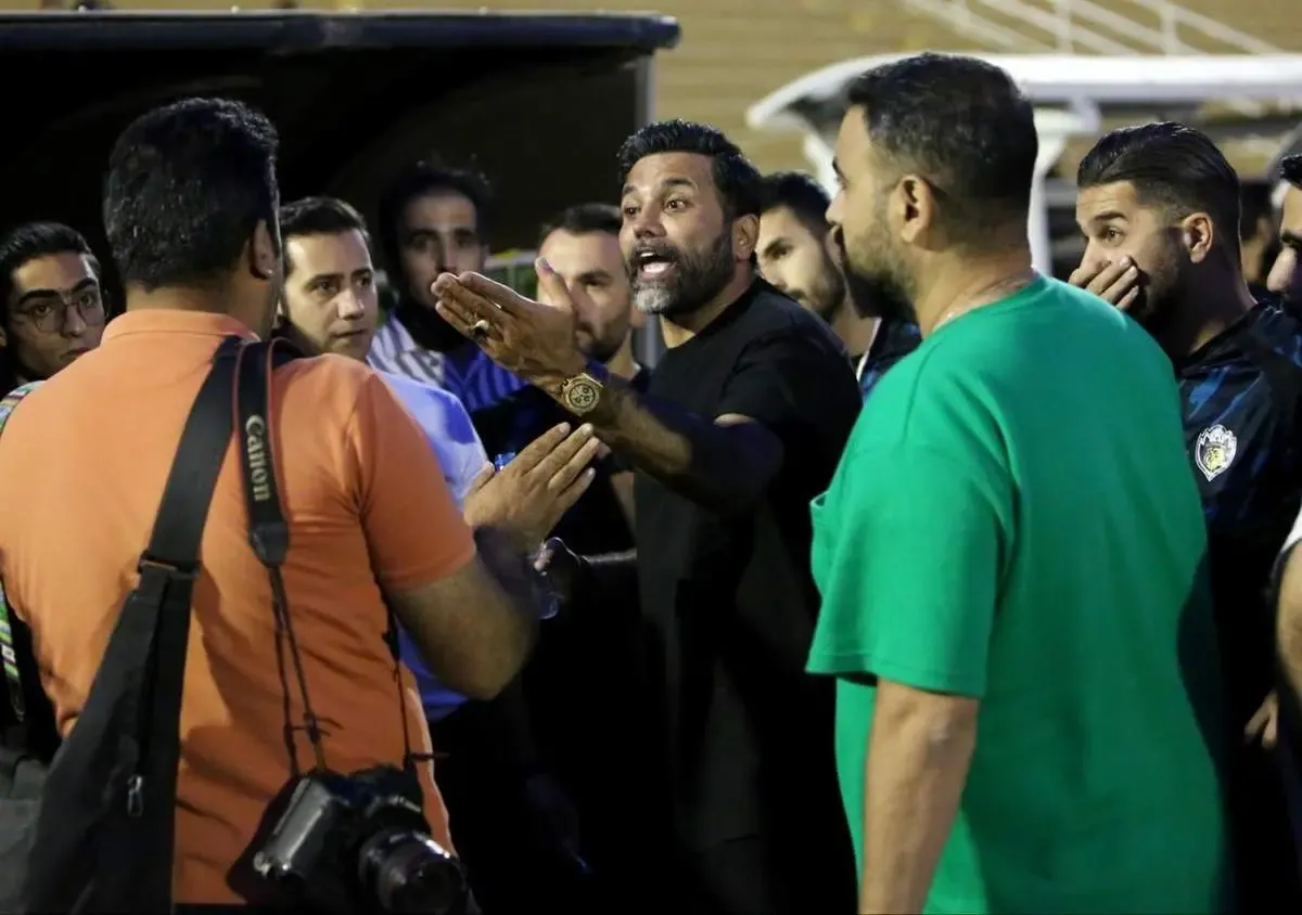 جزییات جدید از درگیری نیکبخت واحدی | چرا نیکبخت واحدی عکاس را  کتک زد؟ | عکس