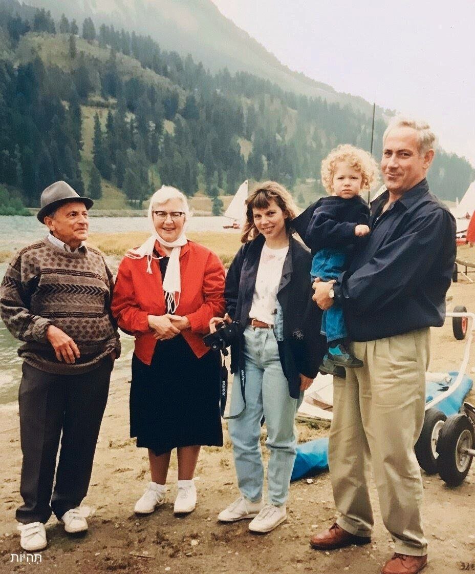 نتانیاهو و سارا در قاب جوانی؛ تصویری دیده‌نشده از دهه‌ها قبل