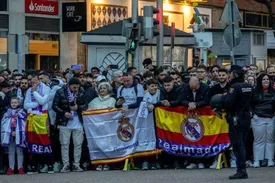 شعارهای تحریک‌آمیز رئالی‌ها در منچستر!‌