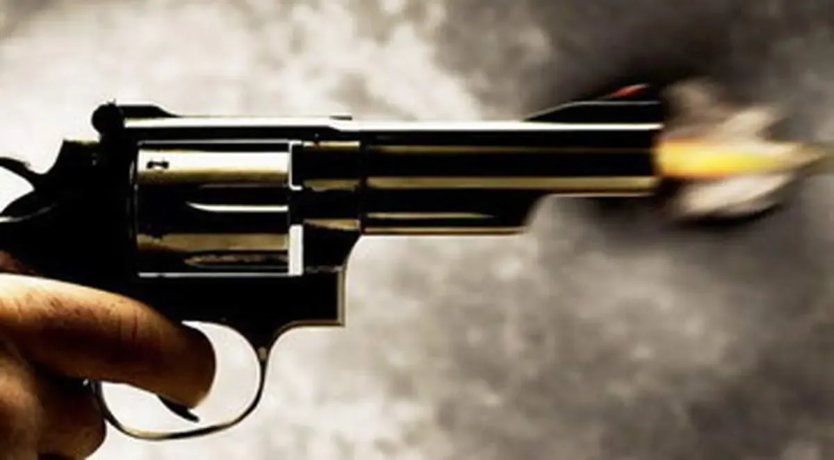 تهدید و تیراندازی با هفت تیر