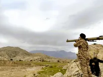 امام جمعه اهواز دنبال شکار هواگردهای دشمن/ عکس