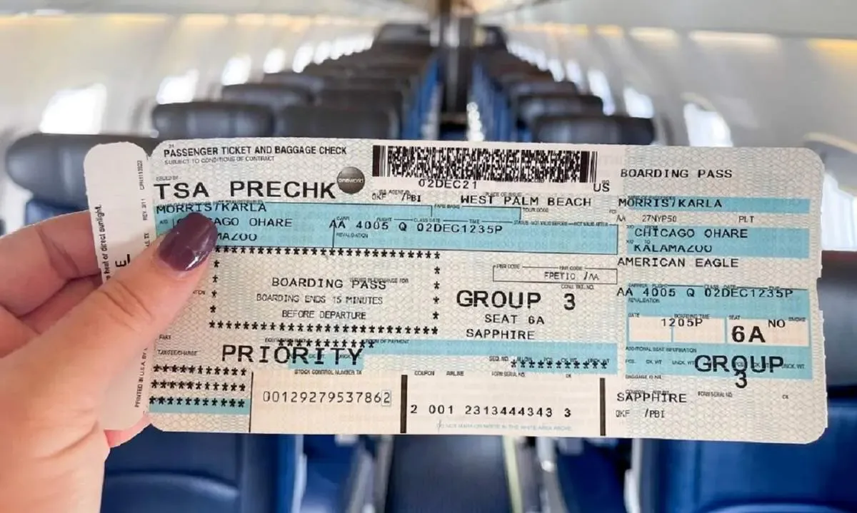 منظور از بلیط هواپیما لحظه آخری چیست؟