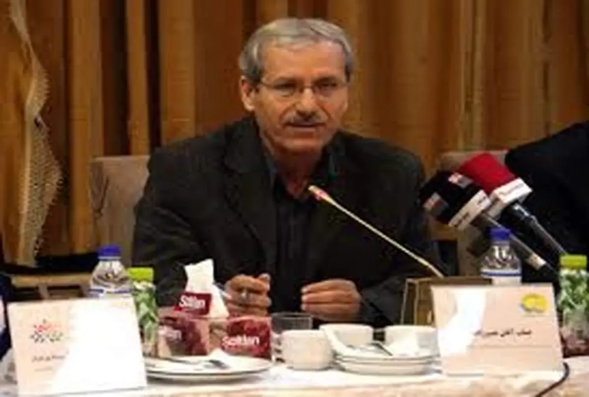 ما تیم دولتی نیستیم که به سازمان بازرسی جواب پس بدهیم