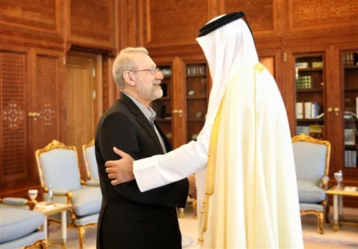 لاریجانی در دوحه: دیدار راهبردی با امیر قطر