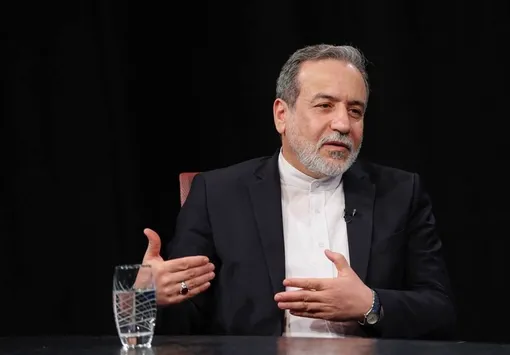 هشدار جدی عراقچی: در صورت حمله آمریکا، پایگاه‌هایش در منطقه را هدف قرار می‌دهیم