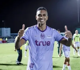 اوسمار بازیکن پر سر و صدای فوتبال را به پرسپولیس کشاند