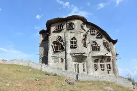 ماجرای خانه ارواح در کلاردشت چیست؟ / عکس