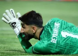 شعار علیه بیرانوند و عصبانیت ژنرال به سبک‌های مختلف