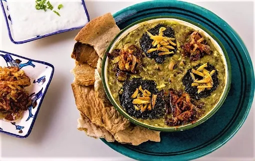 طرز تهیه آش سورانه کرمانشاه خوشمزه و مجلسی برای افطار