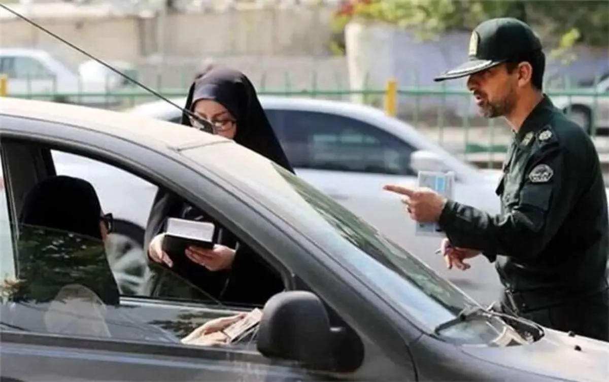 توقیف خودرو، ارسال پیامک و ثبت تصویر هیچکدام مستند قانونی ندارد/ پلمپ مغازه به دلیل کشف حجاب مشتری اصلا قانونی نیست