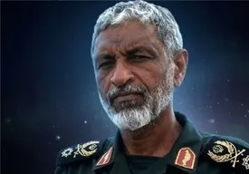 گلوی جهان‌خواران را رها نکرده و اجازه‌ حضور ظالمانه‌ آنان را نخواهیم داد