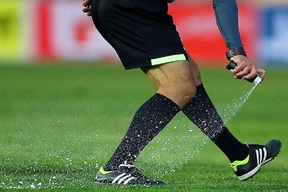 ببینید | تصمیم جدید فدراسیون فوتبال درباره داوران فصل جدید لیگ برتر