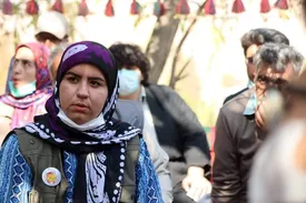 عکس / تیپ و استایل متفاوت روناک سریال نون خ