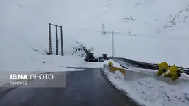 ریزش بهمن در جاده چالوس