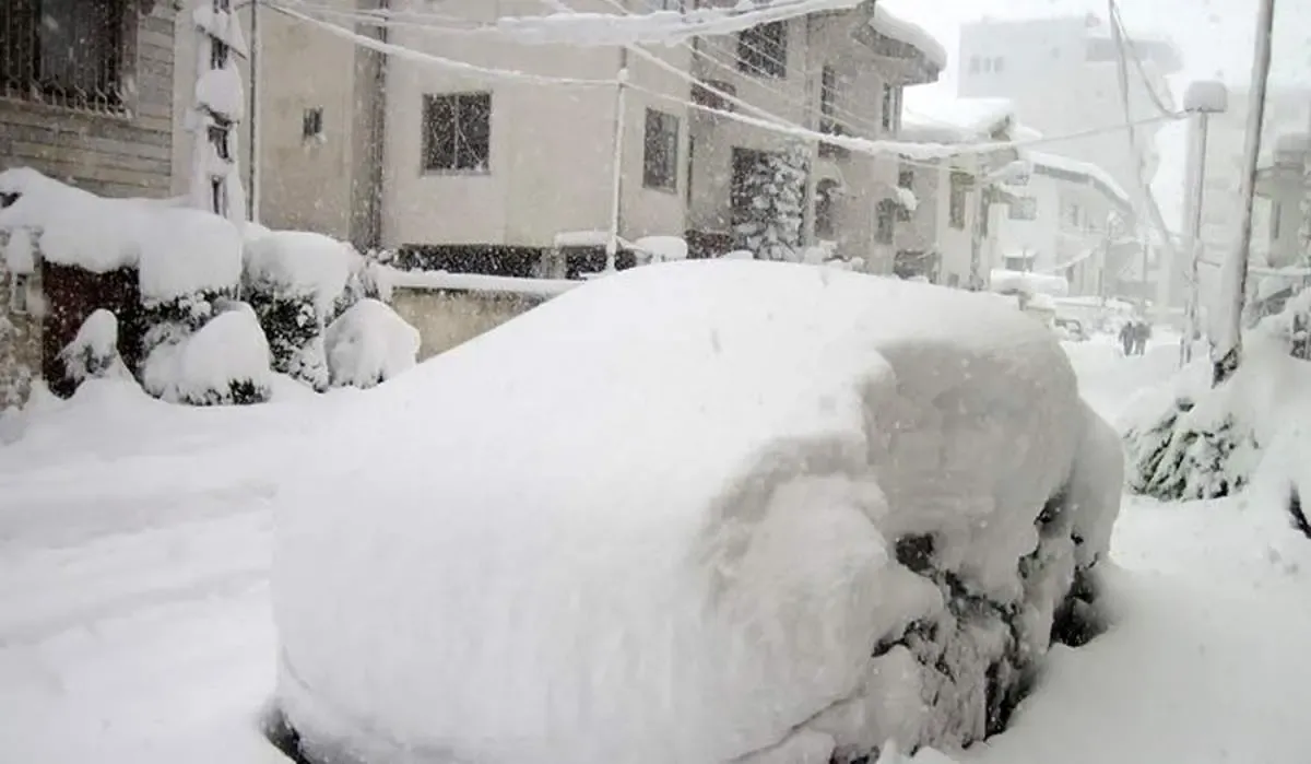 بارش برف شدید وسط تابستان در این مناطق کشور/ببینید