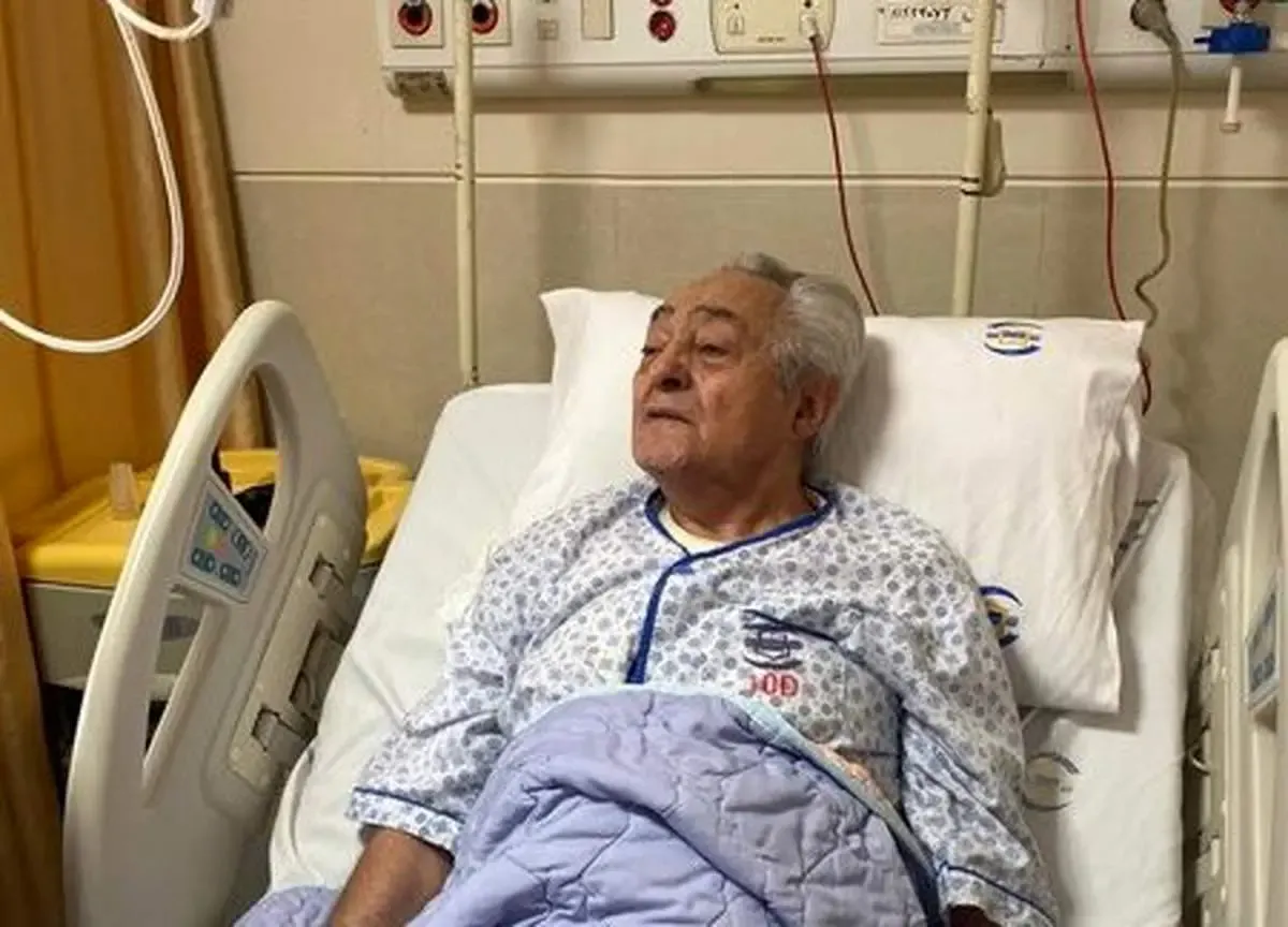 دروازه بان سابق تیم ملی در بیمارستان/ عکس