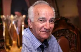 بنفشه‌خواه در استراحت مطلق و تحت درمان